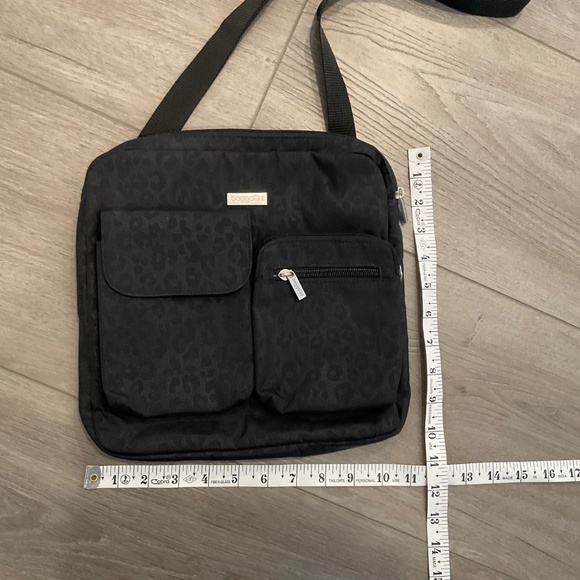 Baggallni Crossbody Black Animal Print Lightweight - Picture 8 of 8